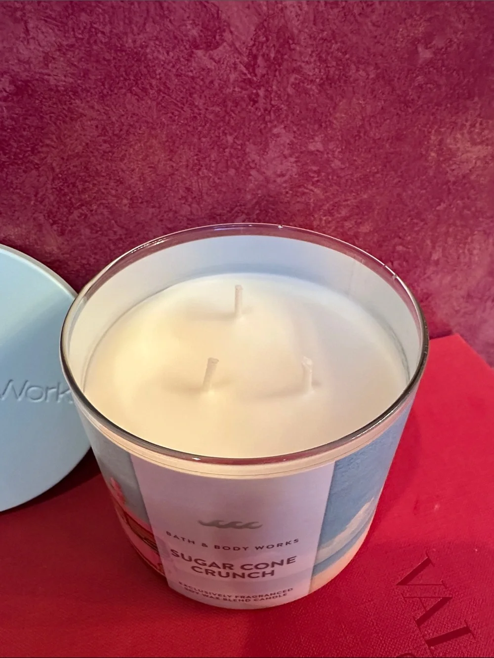 Bath & Body Works three wick